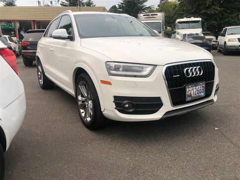 Used 2015 Audi Q3 2.0T Prestige w/ Prestige Package AWD/4WD image 5