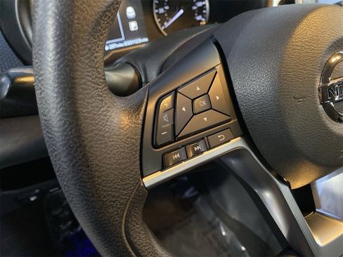 Used 2020 Nissan Kicks SV w/ Exterior Package image 22