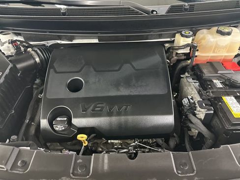 Used 2018 Buick Enclave Avenir w/ Avenir Technology Package image 17