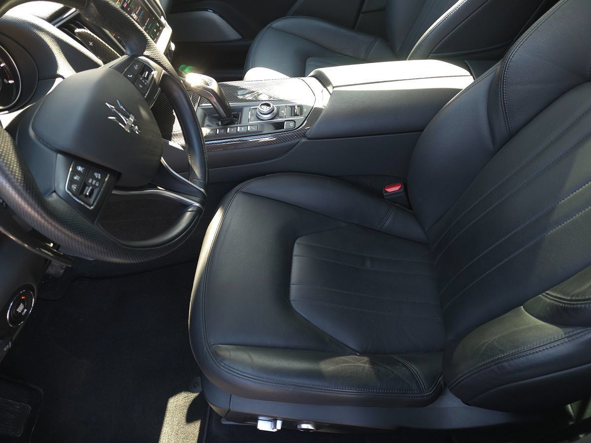 Used 2023 Maserati Levante Modena AWD/4WD image 12