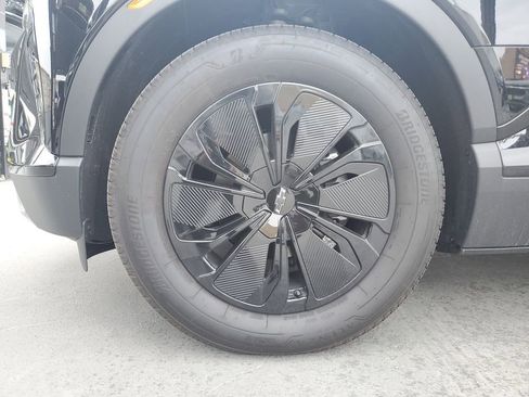 Used 2026 Chevrolet Blazer EV LT w/ Midnight/Sport Edition image 6