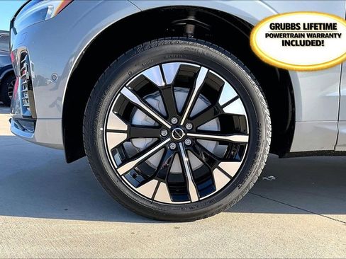 New 2026 Volvo XC60 B5 Plus w/ Climate Package image 38