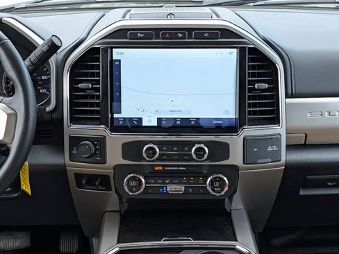 Certified 2022 Ford F250 Lariat w/ Lariat Value Package AWD/4WD image 15