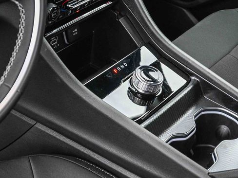 New 2025 Jeep Grand Cherokee L Laredo w/ Trailer Tow Package image 31