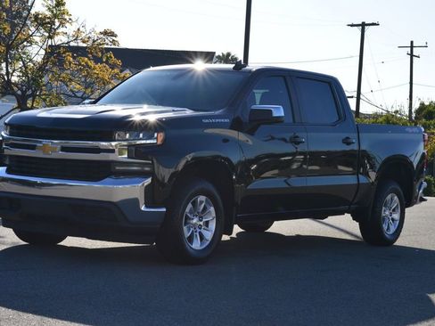 Used 2021 Chevrolet Silverado 1500 LT AWD/4WD image 3