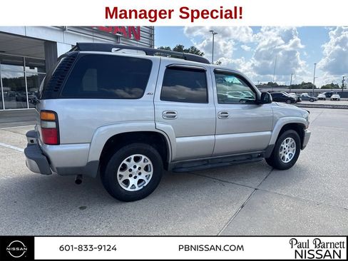 Used 2006 Chevrolet Tahoe Z71 w/ Z71 Preferred Equipment Group RWD image 10