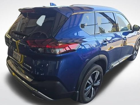 Used 2023 Nissan Rogue Platinum w/ Platinum Premium Package FWD image 2