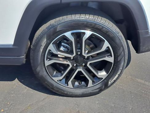 Used 2022 Jeep Compass Limited image 26