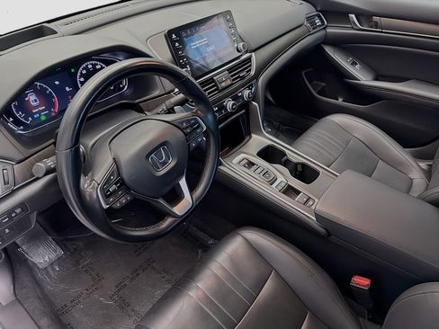 Used 2022 Honda Accord Touring image 7
