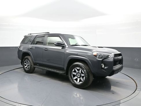 Certified 2024 Toyota 4Runner TRD Off-Road Premium w/ Off Road Premium Plus Package AWD/4WD image 4