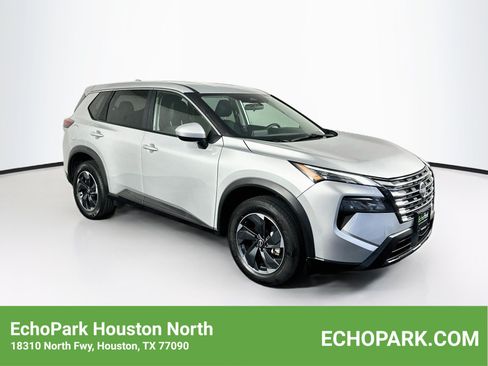 Used 2025 Nissan Rogue SV AWD/4WD image 1
