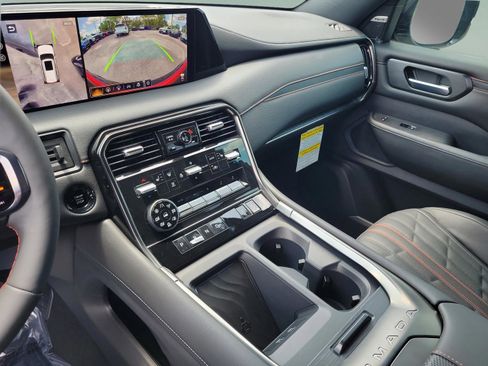 New 2025 Nissan Armada PRO-4X image 35