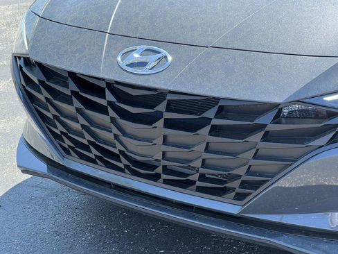 Used 2023 Hyundai Elantra SEL FWD image 29