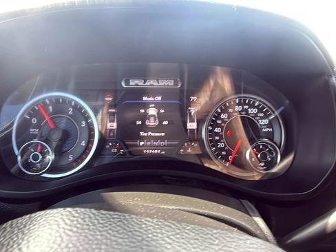 Used 2022 RAM 3500 Tradesman AWD/4WD image 11