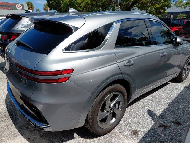 Used 2026 Genesis GV70 2.5T Advanced AWD/4WD image 3