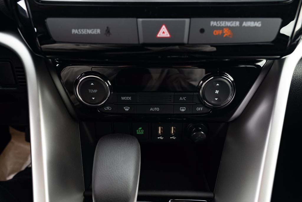 New 2026 Mitsubishi Eclipse Cross LE AWD/4WD image 16
