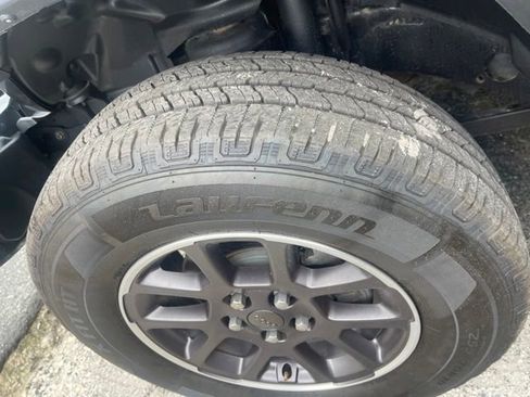 Used 2021 Jeep Wrangler Unlimited Sahara AWD/4WD image 8