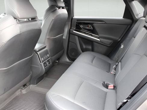 Used 2025 Toyota bZ4X AWD image 18