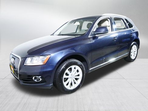 Used 2013 Audi Q5 2.0T Premium w/ Convenience Pkg AWD/4WD image 3