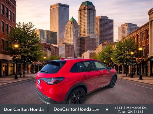 Certified 2026 Honda HR-V Sport image 4