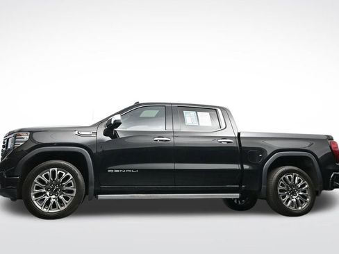 Used 2023 GMC Sierra 1500 Denali w/ Denali Reserve Package AWD/4WD image 40
