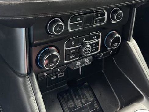 Used 2022 Chevrolet Tahoe Z71 w/ Luxury Package image 12