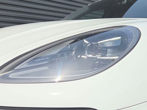 New 2026 Porsche Macan GTS image 25