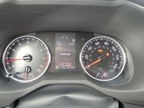 Used 2022 Toyota RAV4 LE AWD/4WD image 22