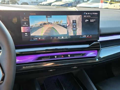 Used 2025 BMW i5 xDrive40 image 30