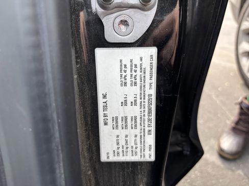 Used 2019 Tesla Model 3 Performance image 37