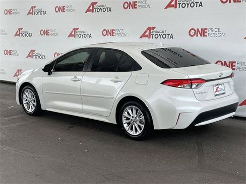 Certified 2020 Toyota Corolla LE w/ LE Premium Package FWD image 5