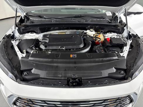 Used 2025 Buick Envision Preferred AWD/4WD image 47
