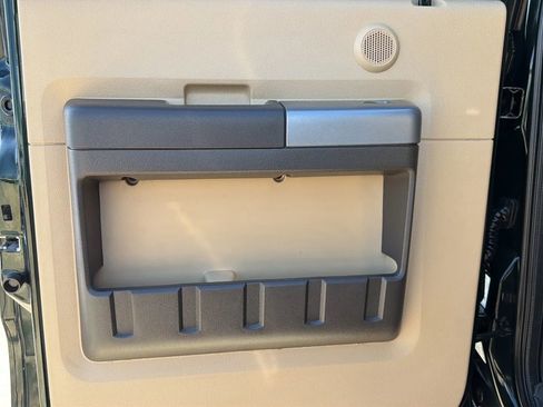 Used 2013 Ford F250 Lariat w/ Lariat Ultimate Pkg image 12