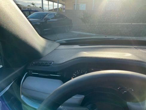 Used 2025 Jeep Compass Limited image 34