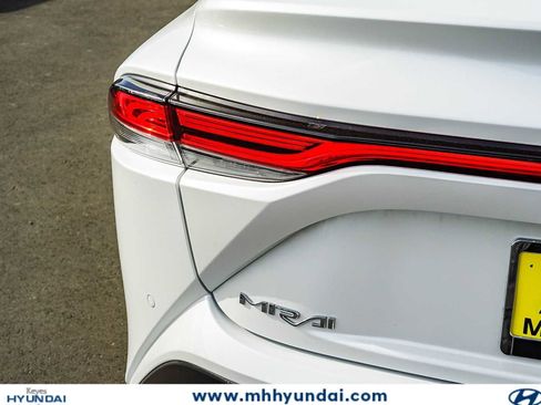 Used 2022 Toyota Mirai w/ Advanced Technology Package RWD image 10