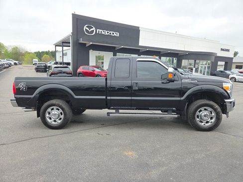 Used 2016 Ford F250 XLT w/ XLT Premium Package AWD/4WD image 6