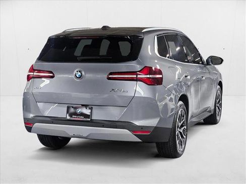 Used 2025 BMW X3 xDrive30i w/ Premium Package image 5