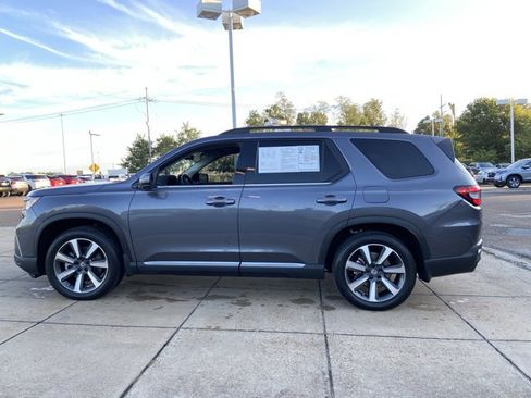 Used 2025 Honda Pilot Elite image 7
