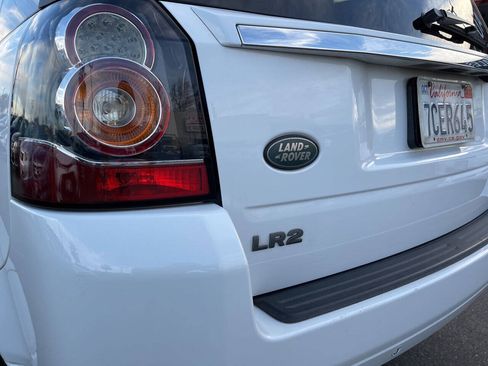 Used 2013 Land Rover LR2 HSE AWD/4WD image 25