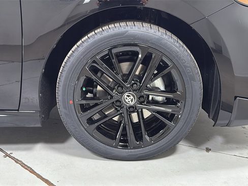New 2026 Toyota Camry SE image 21