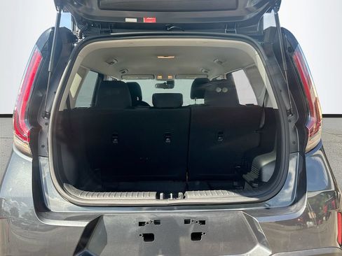 Used 2023 Kia Soul LX FWD image 23