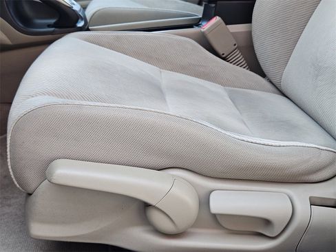 Used 2011 Honda Civic LX image 23