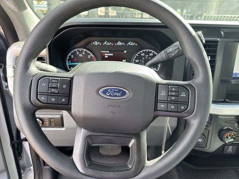 New 2026 Ford F250 XL w/ 360-Degree Camera Package RWD image 10