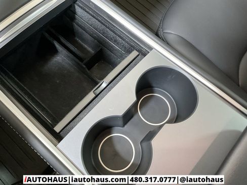 Used 2024 Tesla Model Y Long Range image 42