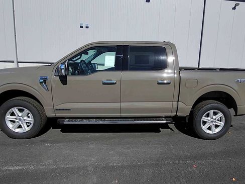 New 2025 Ford F150 XLT w/ Equipment Group 302A MID image 5