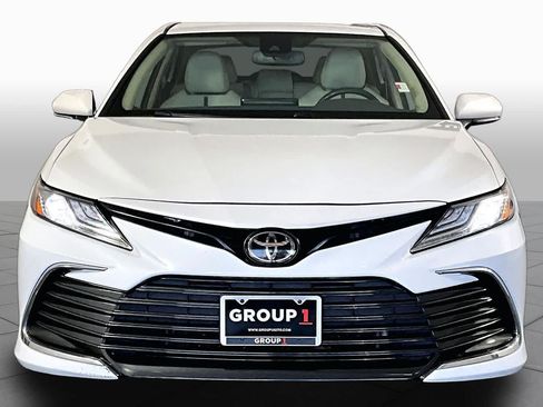 Used 2023 Toyota Camry XLE FWD image 4