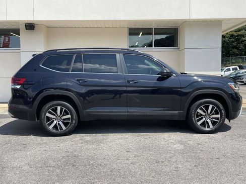 Used 2022 Volkswagen Atlas SE FWD image 2