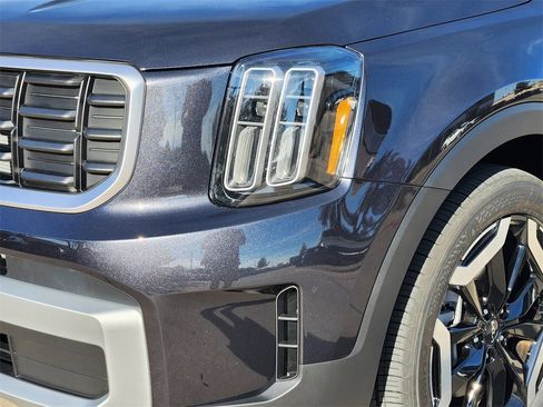 New 2025 Kia Telluride S image 6