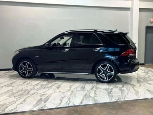 Used 2018 Mercedes-Benz GLE 43 AMG 4MATIC w/ Premium 3 Package image 40