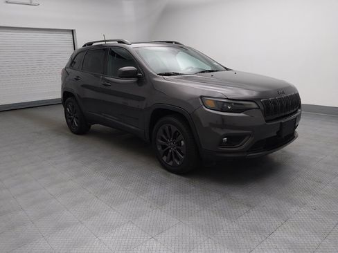 Used 2021 Jeep Cherokee Latitude Lux 80th Anniv w/ Quick Order Package 26U 80TH FWD image 11